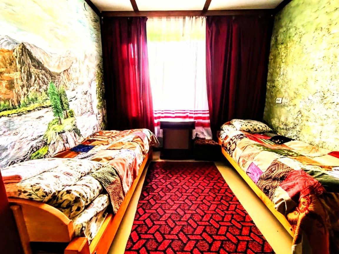 Laila Guest House Mestia Zewnętrze zdjęcie