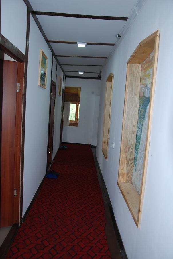Laila Guest House Mestia Zewnętrze zdjęcie