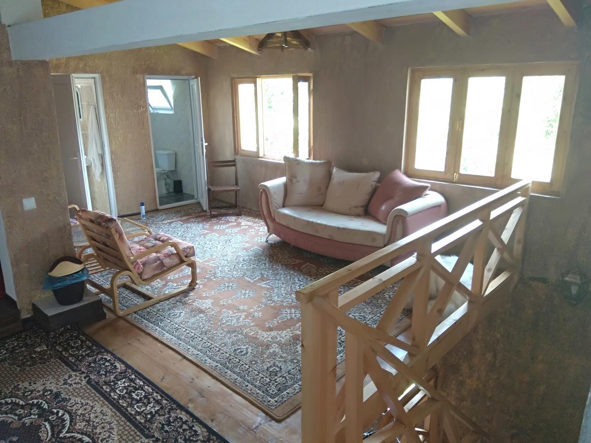 Laila Guest House Mestia Zewnętrze zdjęcie