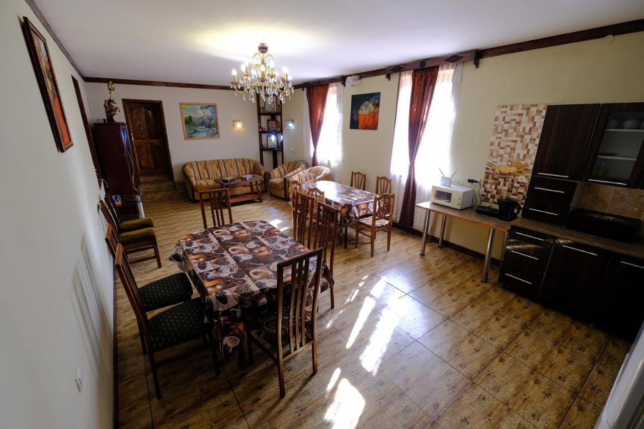 Laila Guest House Mestia Zewnętrze zdjęcie